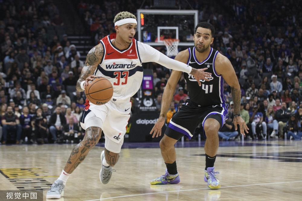 更是期待他 更是期待他